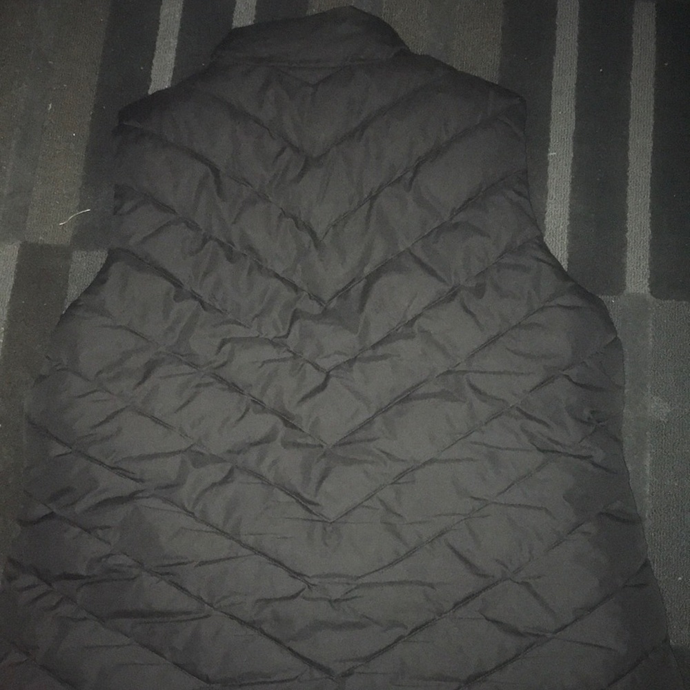 Gap Vest - Picture 2 of 2